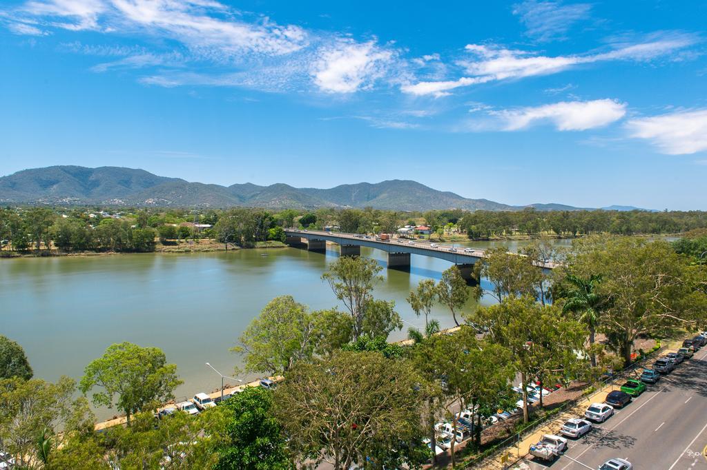 Empire Apartment Hotel Rockhampton Exterior foto
